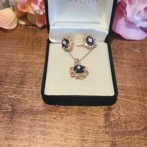 Elegant Gold and Black Floral Earrings